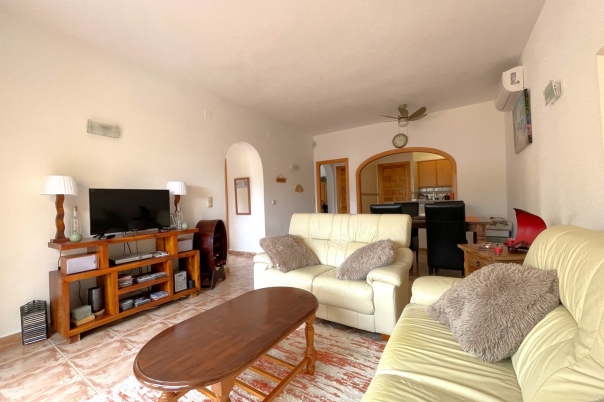 2 bed apartment in Benitachell