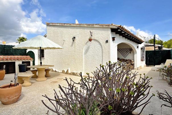 2 bed villa in Moraira