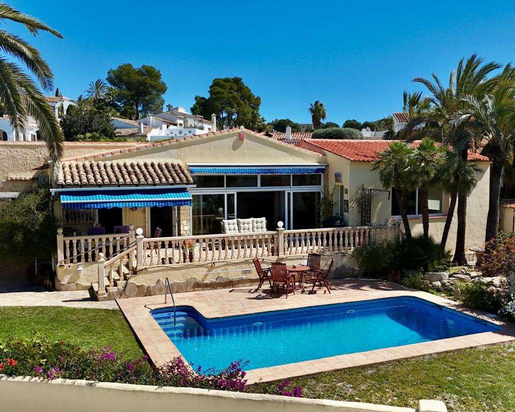 4 bed villas in Moraira