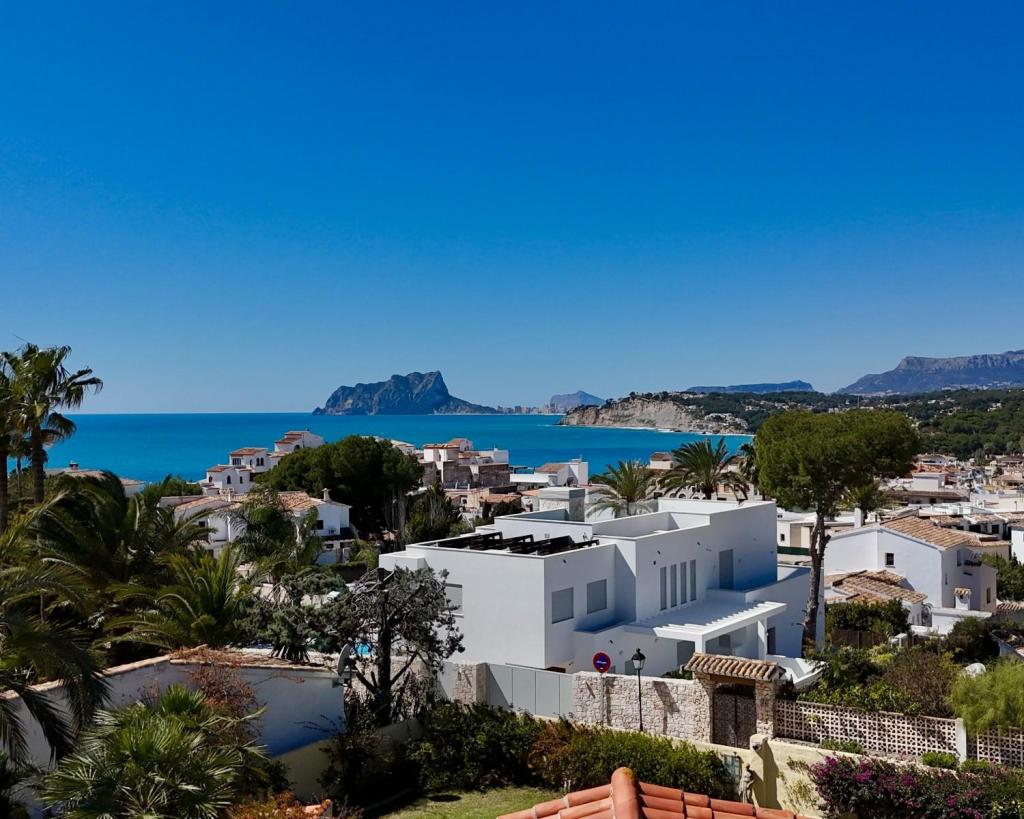 4 bed villas in Moraira