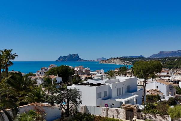 4 bed villas in Moraira