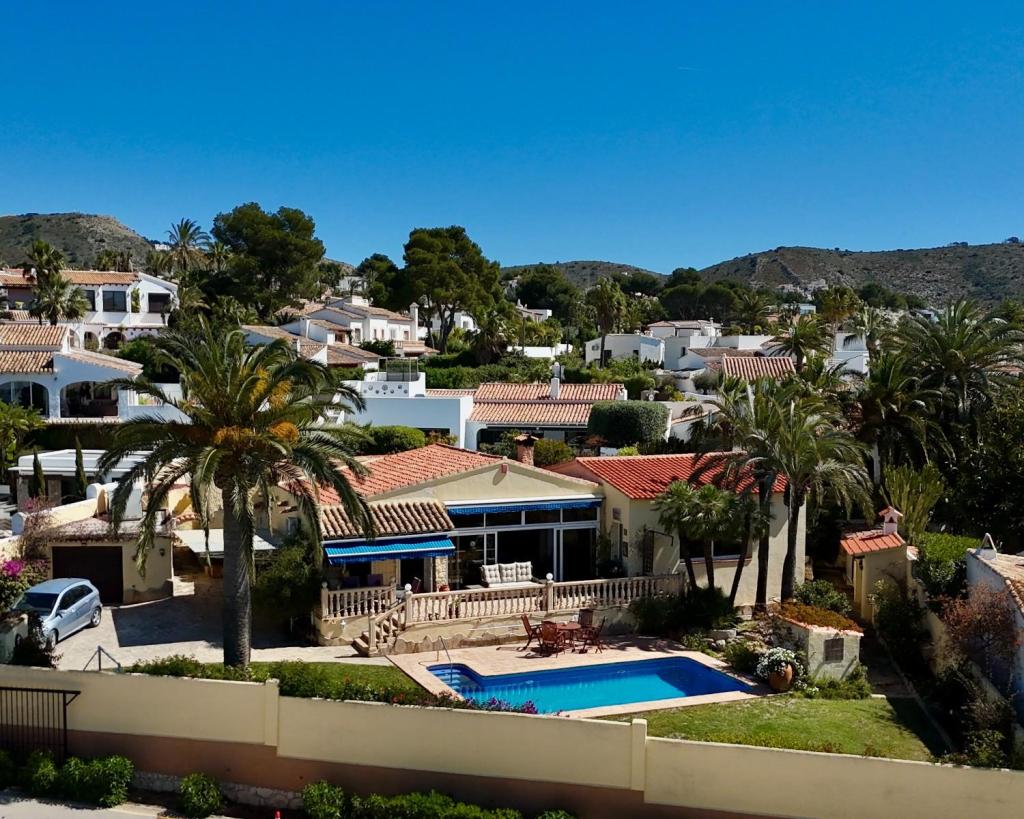 4 bed villas in Moraira