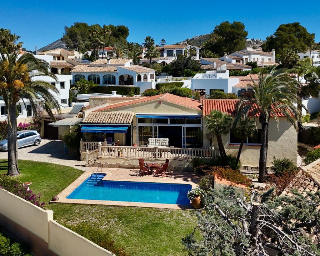 4 bed villas in Moraira