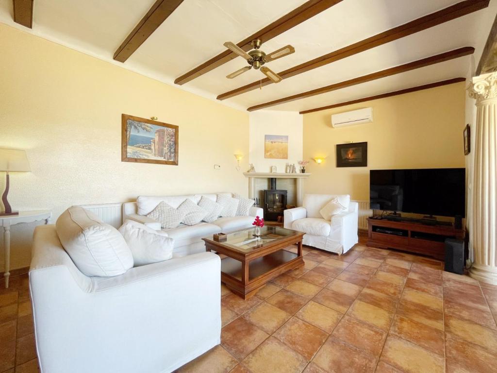 4 bed villas in Moraira