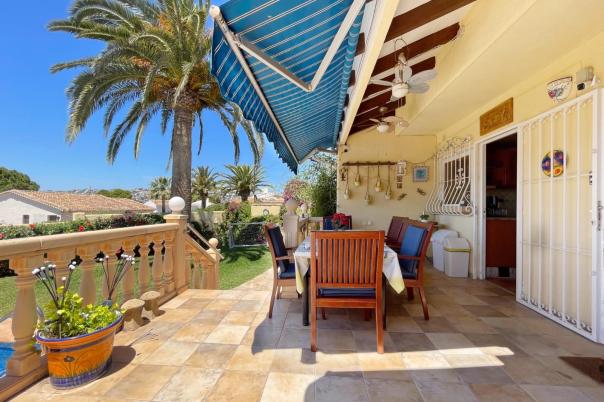 4 bed villas in Moraira
