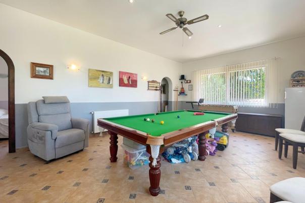 4 bed villas in Moraira