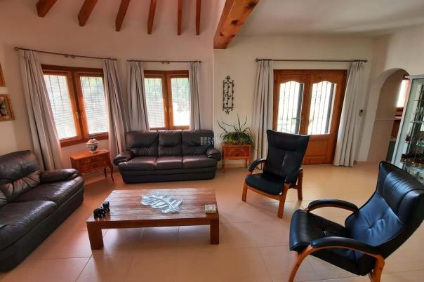 4 bed villa in Moraira