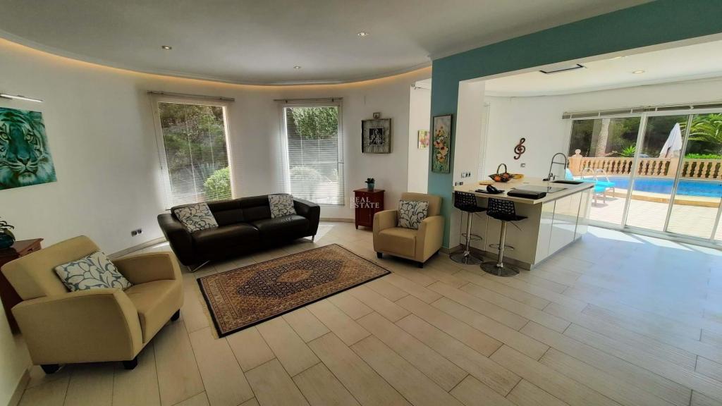 4 bed villa in Moraira