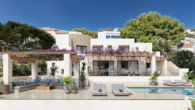 5 bed villas in Moraira