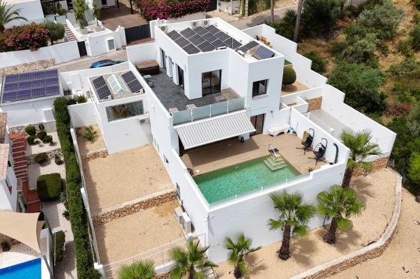 7 bed villas in Moraira
