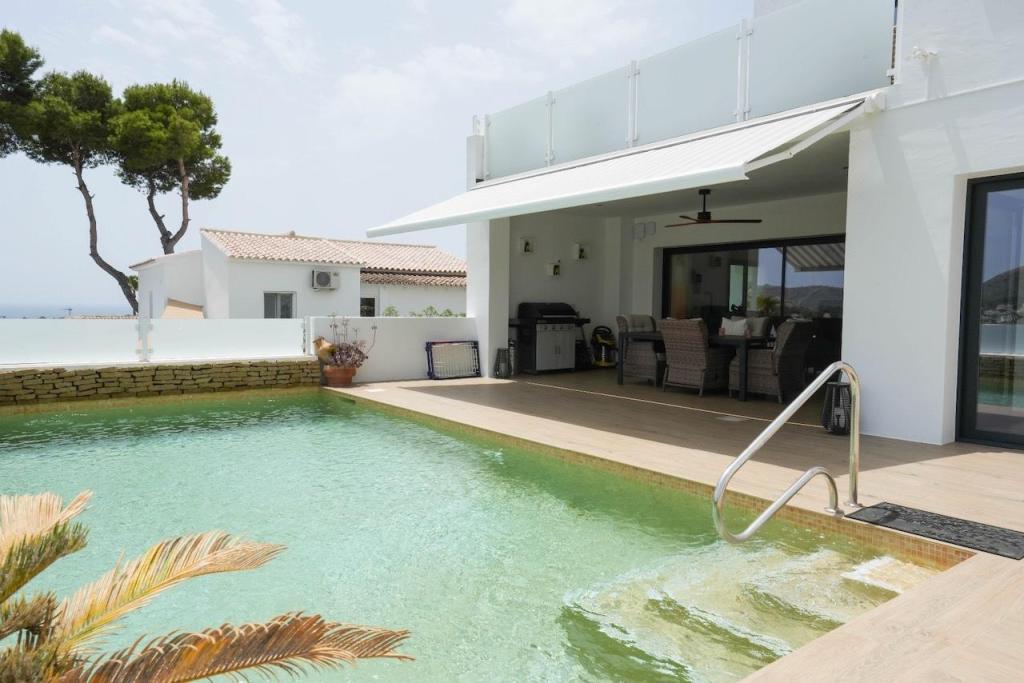 7 bed villas in Moraira
