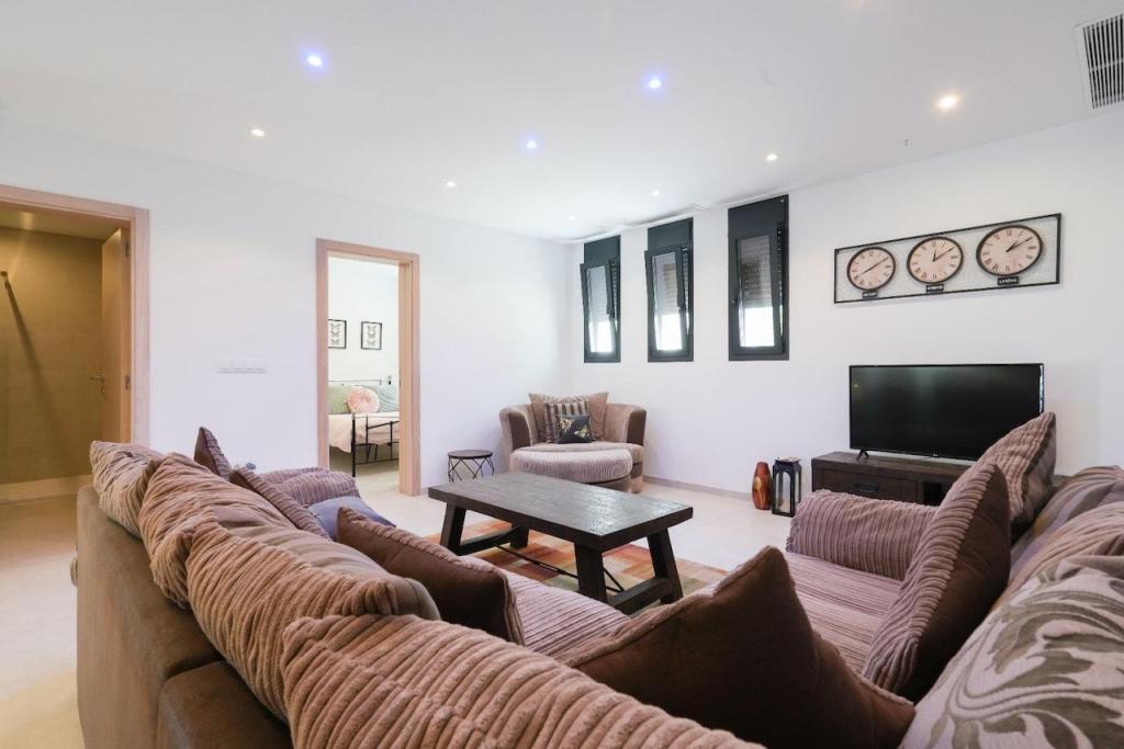 7 bed villas in Moraira