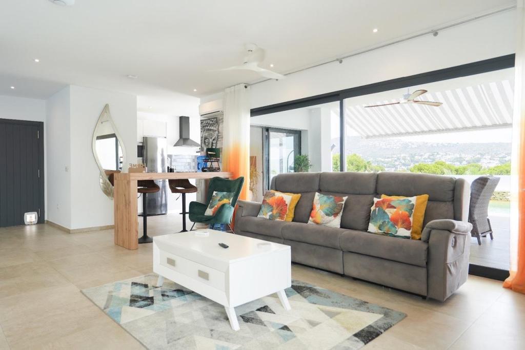 7 bed villas in Moraira