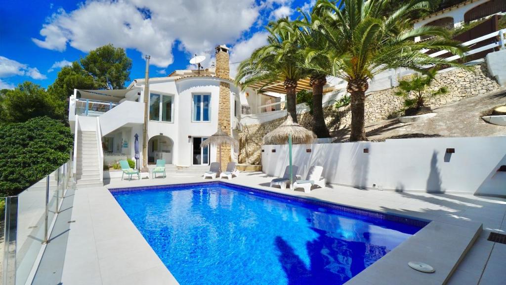 4 bed villas in Moraira