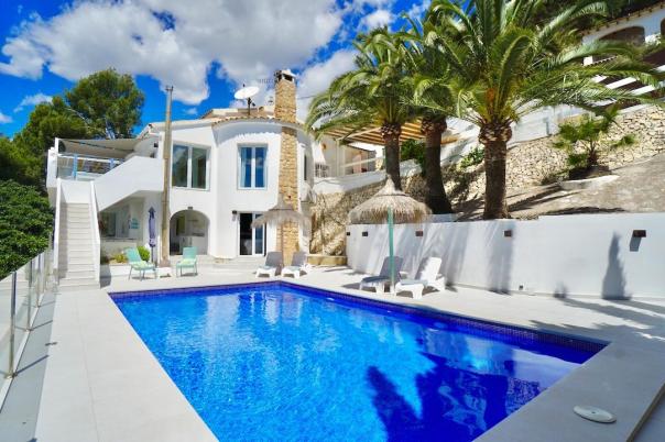 4 bed villas in Moraira