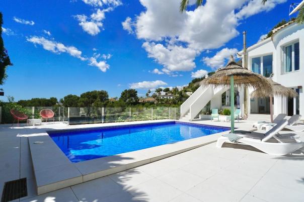 4 bed villas in Moraira