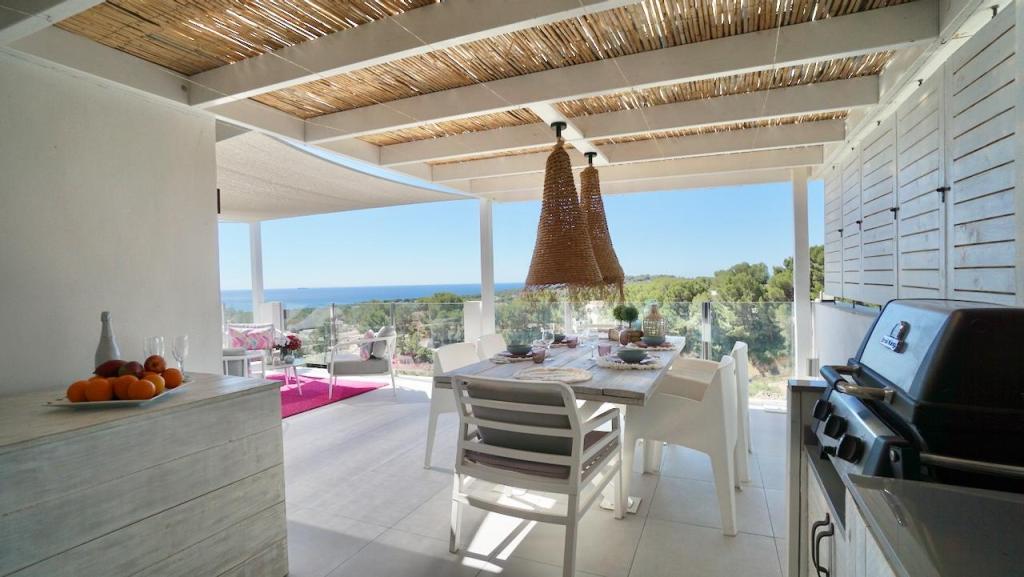 4 bed villas in Moraira