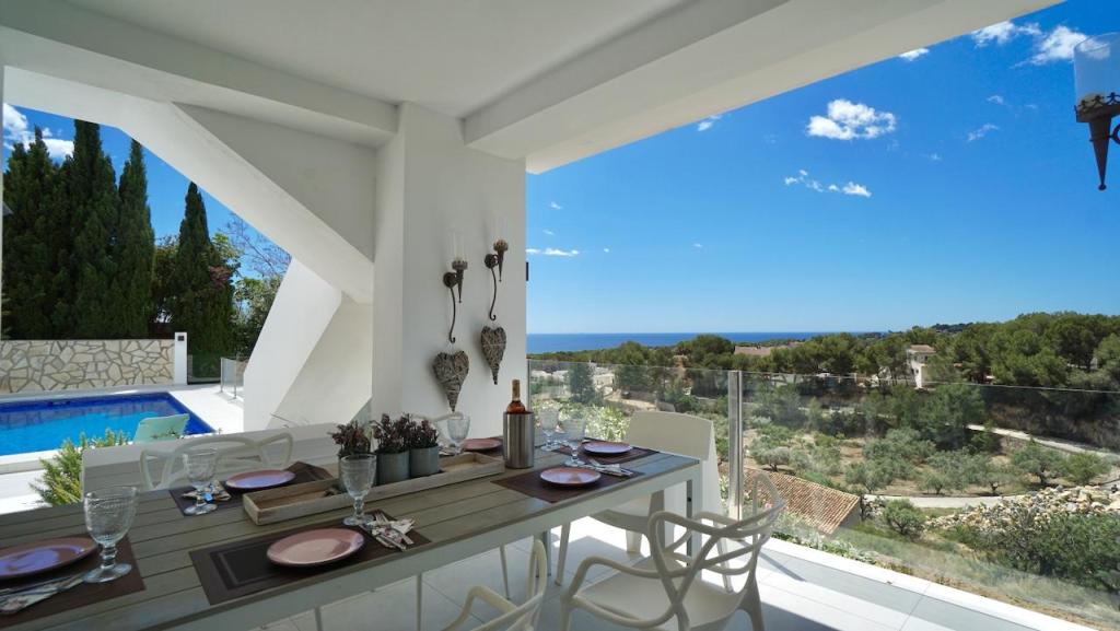 4 bed villas in Moraira