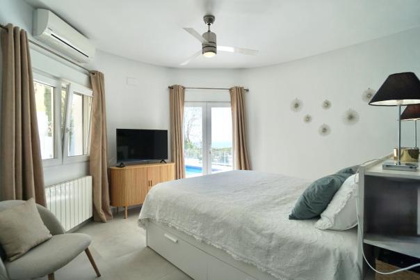 4 bed villas in Moraira
