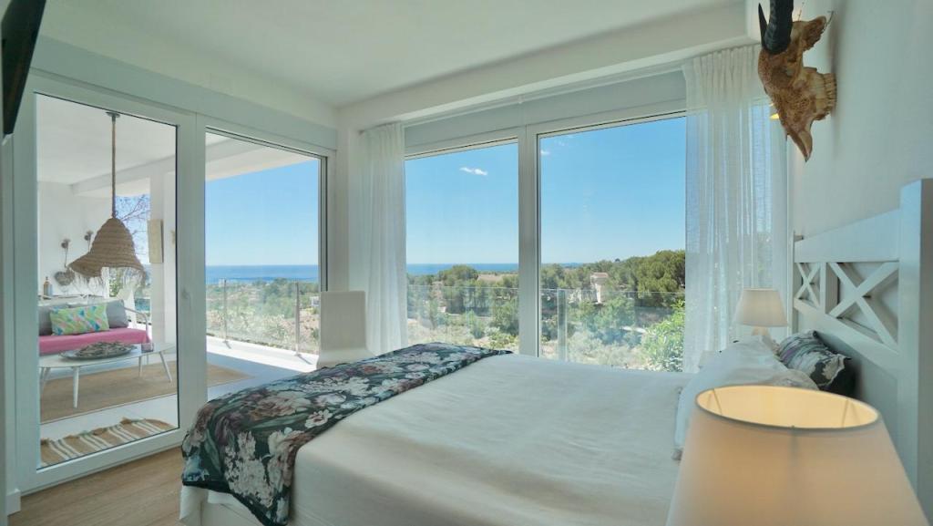 4 bed villas in Moraira