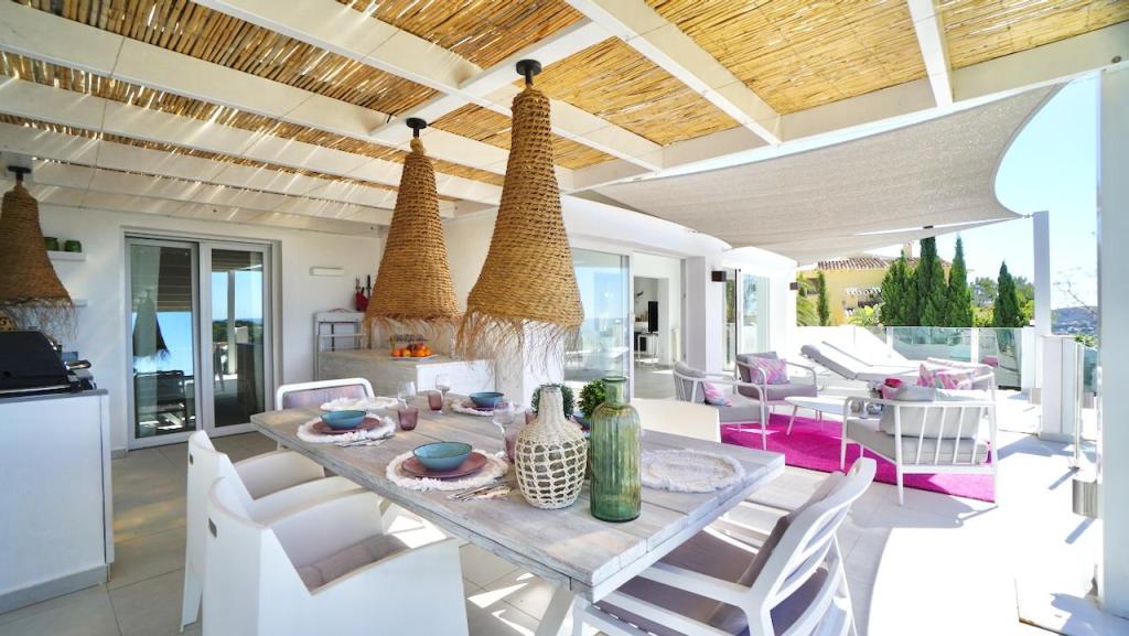 4 bed villas in Moraira