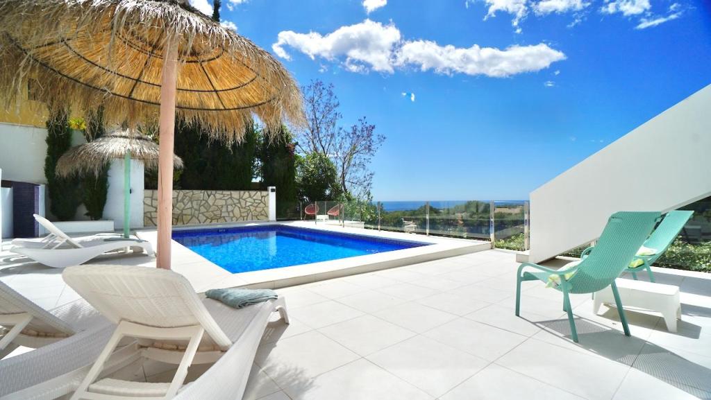 4 bed villas in Moraira