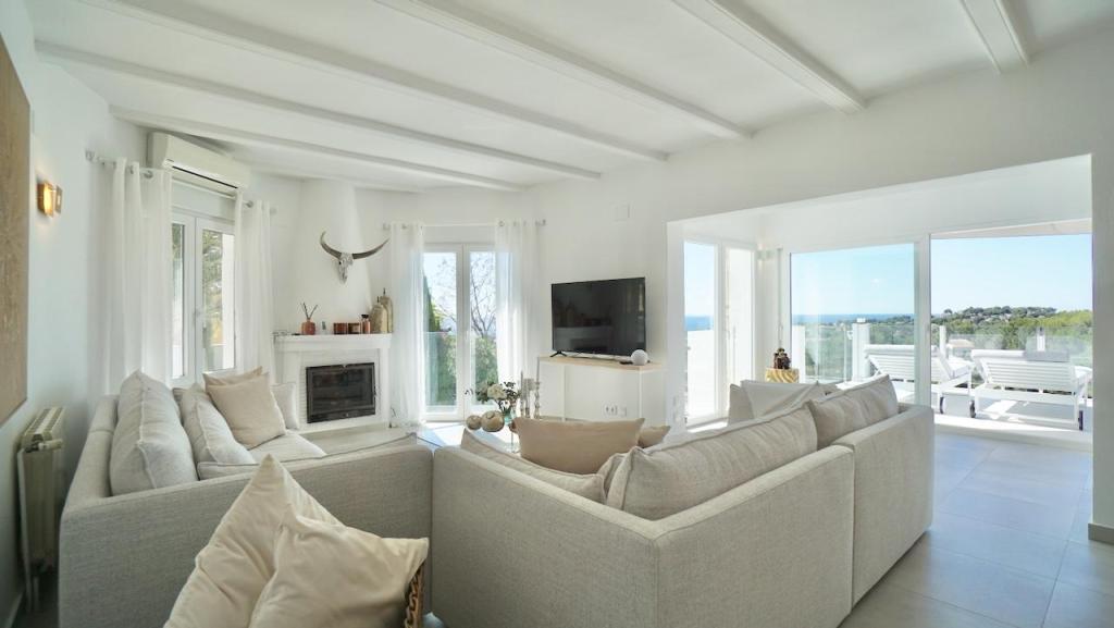 4 bed villas in Moraira