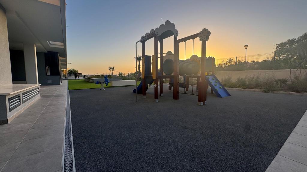 3 bed apartment in Alicante/Alacant