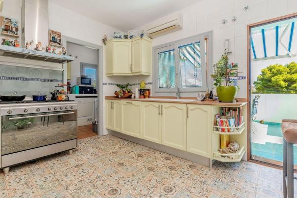 4 bed villas in Moraira