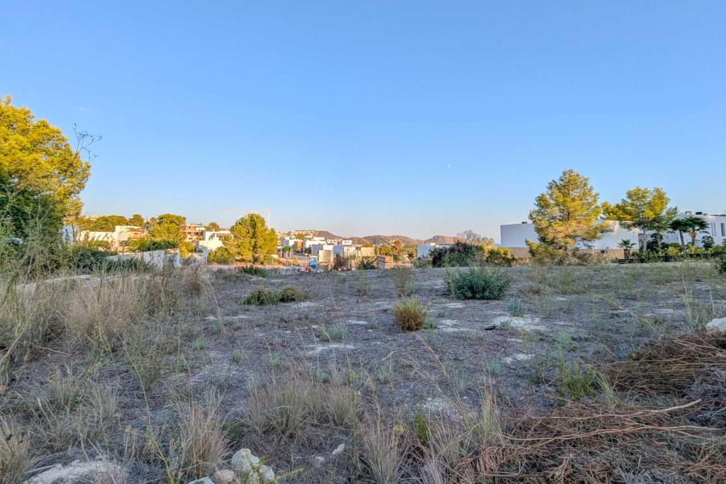plot in Moraira