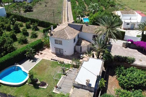 7 bed villa in Pedreguer