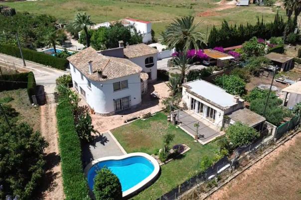 7 bed villa in Pedreguer