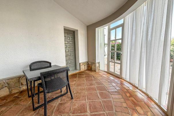 7 bed villa in Pedreguer