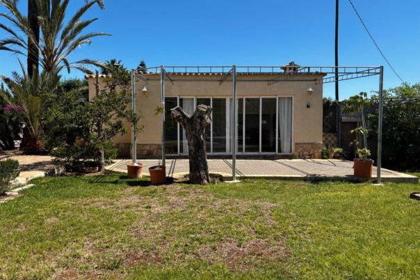 7 bed villa in Pedreguer