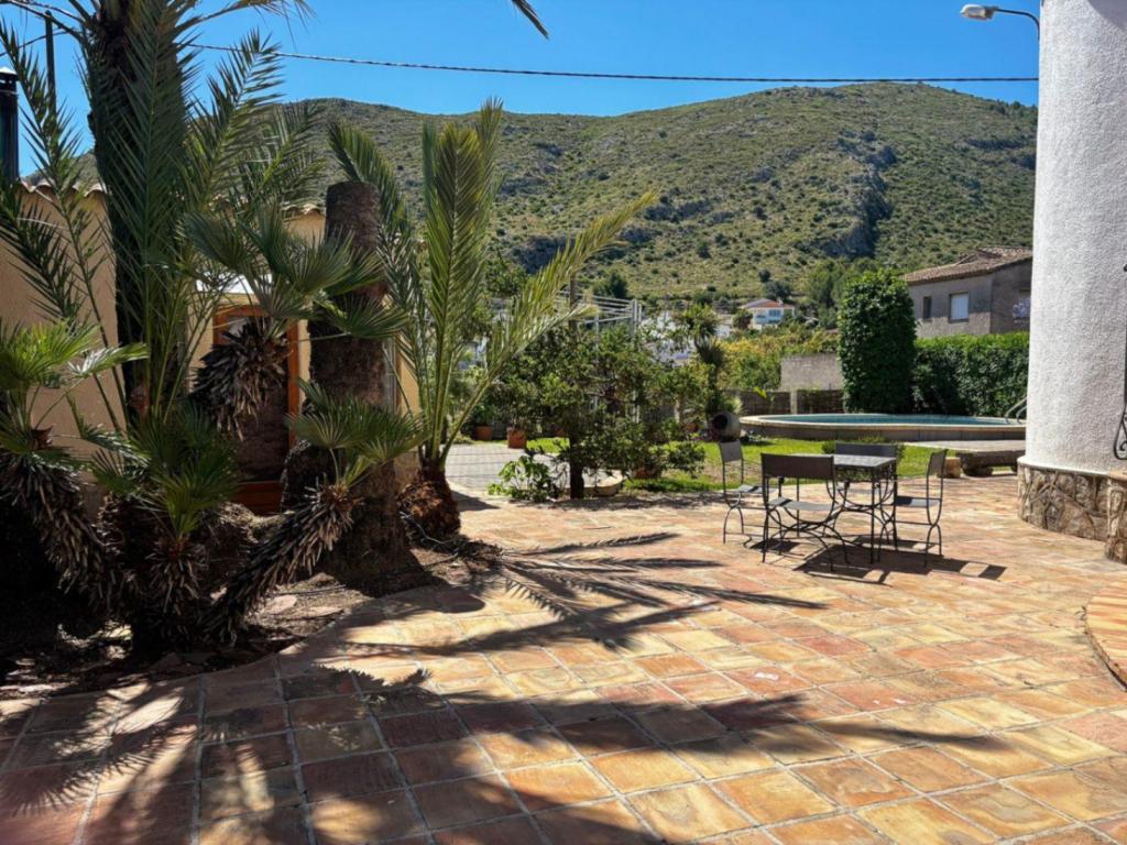 7 bed villa in Pedreguer