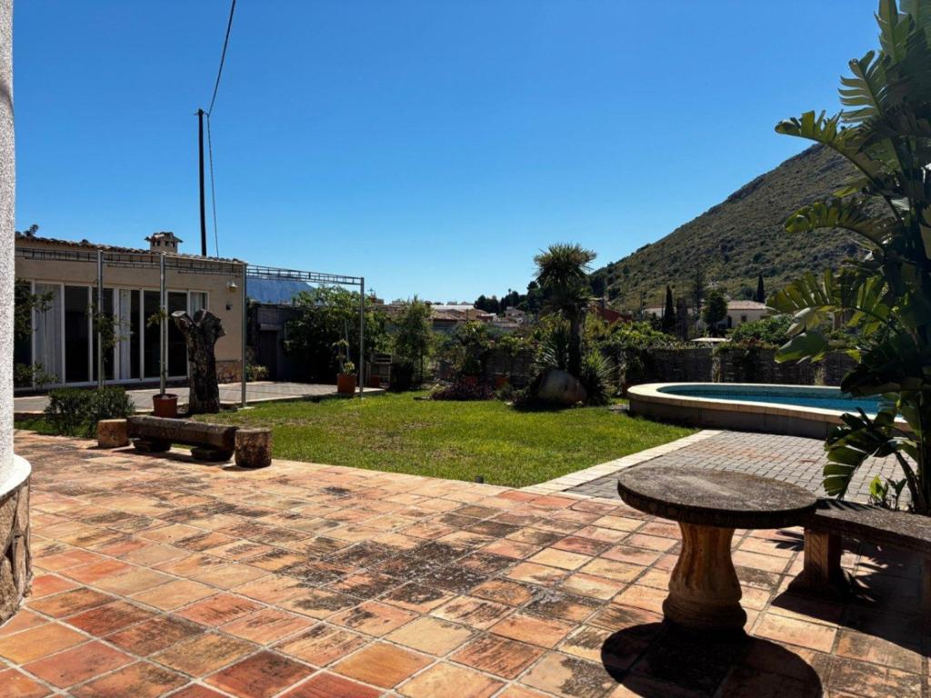 7 bed villa in Pedreguer