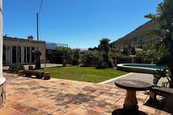7 bed villa in Pedreguer