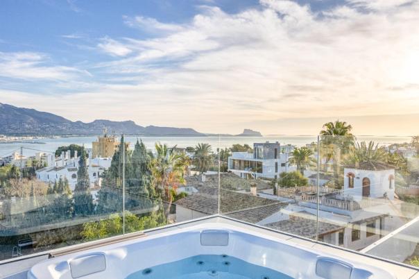 4 bed villa in Albir