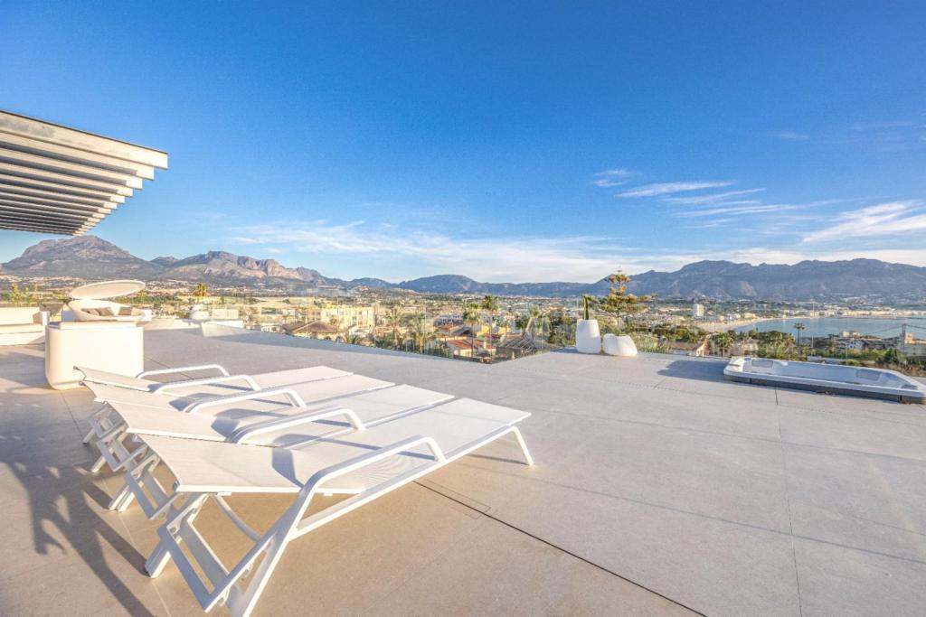 4 bed villa in Albir