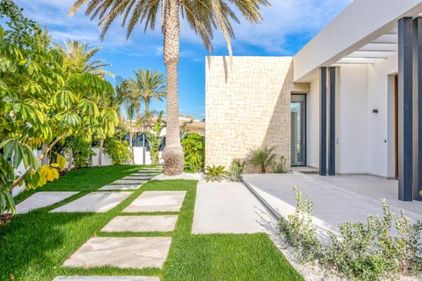 4 bed villa in Albir