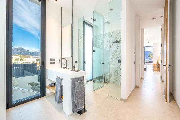 4 bed villa in Albir