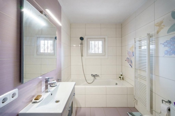 6 bed casa / chalet in Benissa