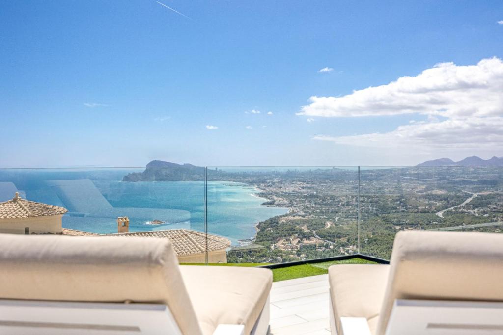 6 bed villa in Altea