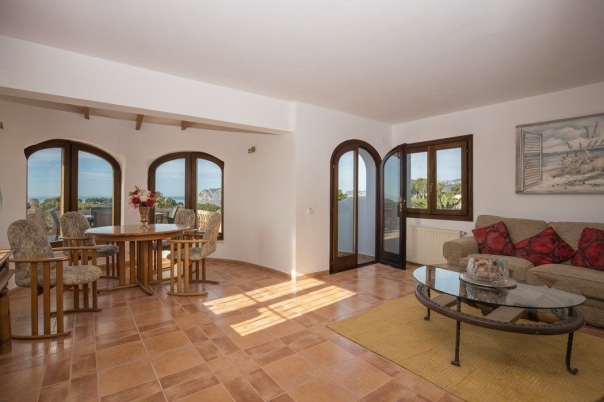 4 bed casa / chalet in Moraira
