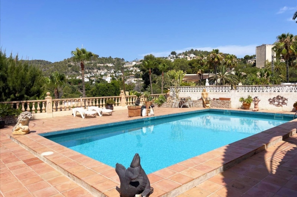 4 bed casa / chalet in Benissa