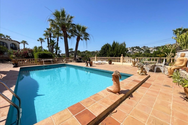 4 bed casa / chalet in Benissa
