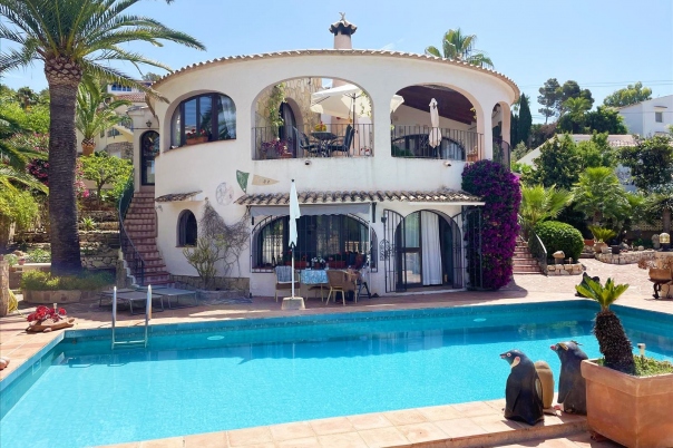 4 bed casa / chalet in Benissa