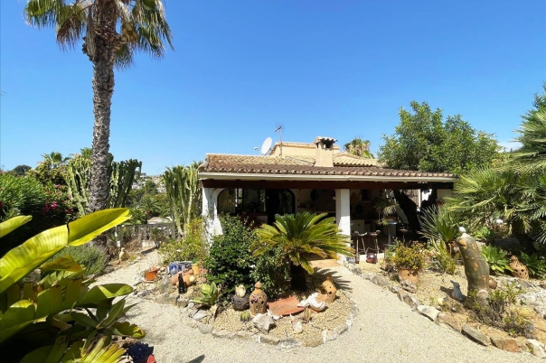 4 bed casa / chalet in Benissa