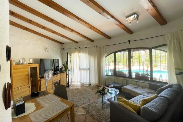 4 bed casa / chalet in Benissa