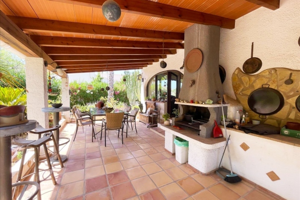 4 bed casa / chalet in Benissa